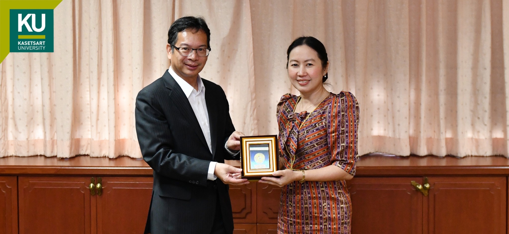 KU discussed with administrators from Asia University (AU), Taiwan